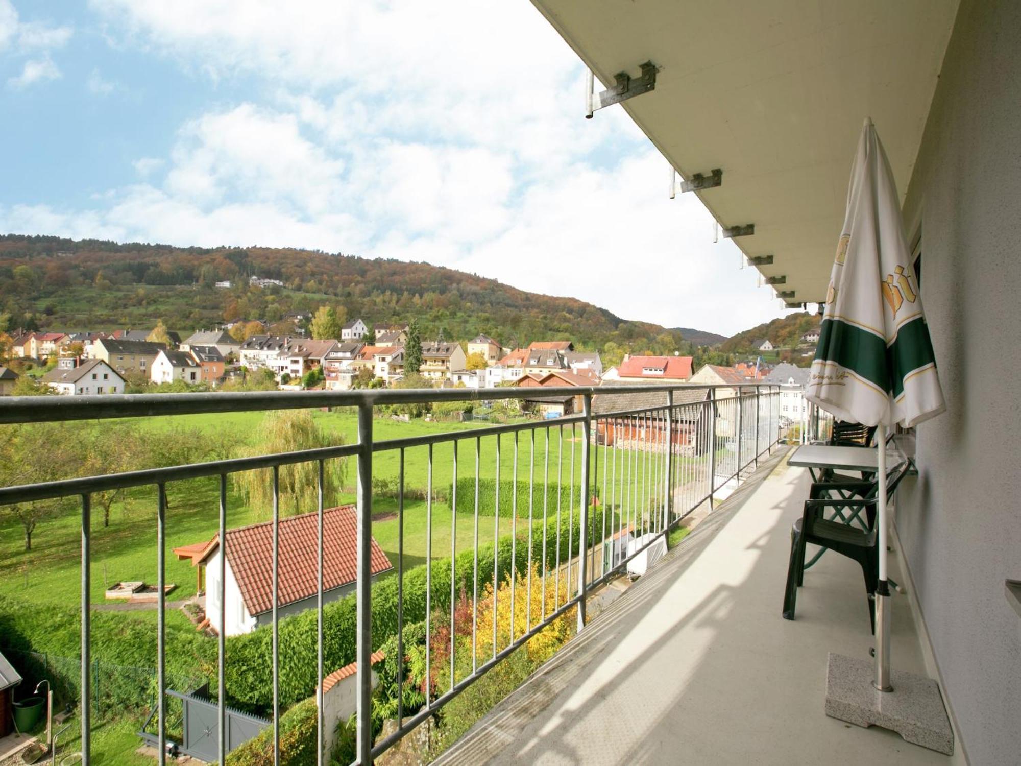 Apartment In Bollendorf With Forest View Ngoại thất bức ảnh